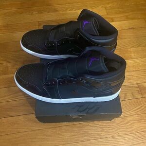 *NEW* Nike Air Jordan Mens 11.5